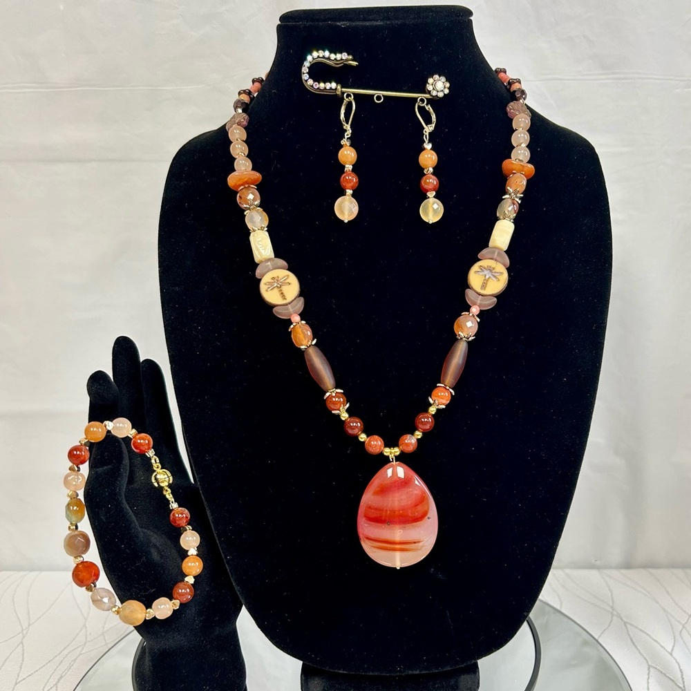 Carnelian Agate, Faceted Peacock Agate & Peach Glass Beaded Jewelry Set